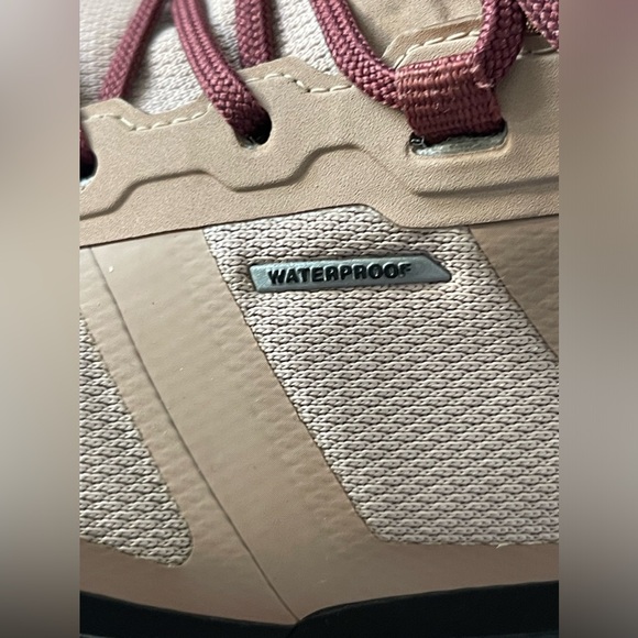 On Cloud Clouventure waterproof Trail running shoes - Picture 13 of 16